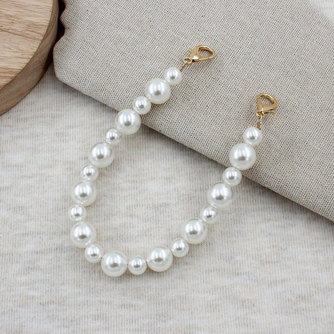 Elegantes Perlenaccessoire Karnz