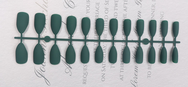 Stiletto Press-On Nail Set Karnz