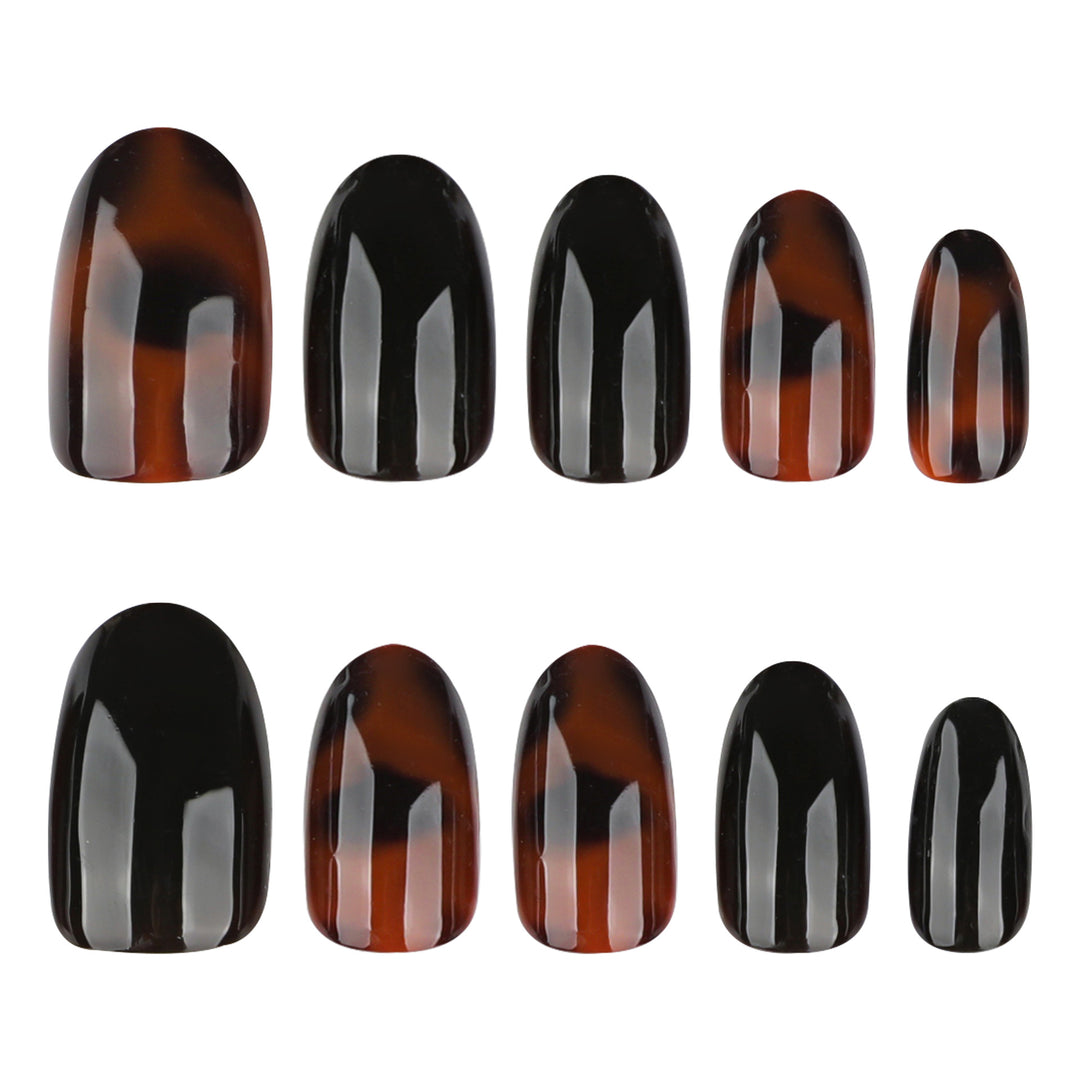 Elegante Kunstnägel im modernem Stiletto-Design Karnz