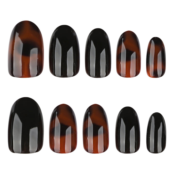 Elegante Kunstnägel im modernem Stiletto-Design Karnz