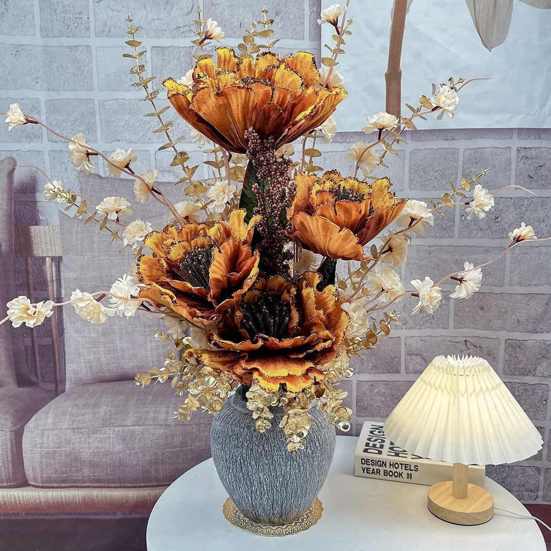 Künstliches Blumenarrangement