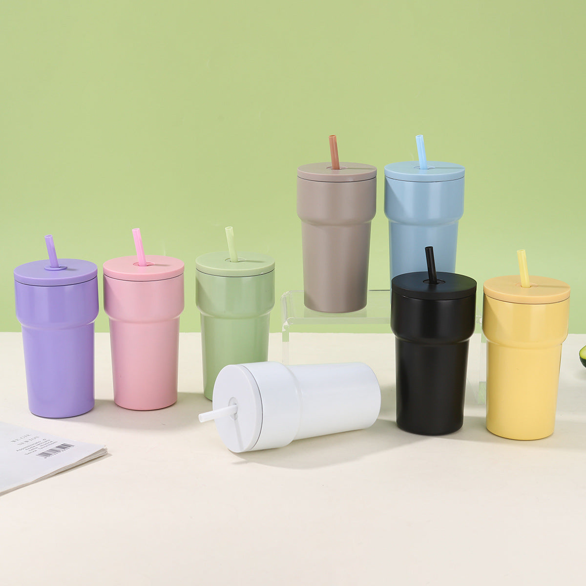 Unisex Isolierter Trinkbecher mit Staubschutzdeckel und Strohhalm Karnz