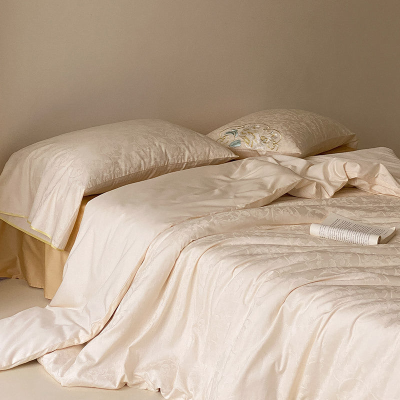 Luxuriöses Jacquard-Bettwäsche-Set aus Baumwollsatin mit Steppdecke und bestickten Kissenbezügen