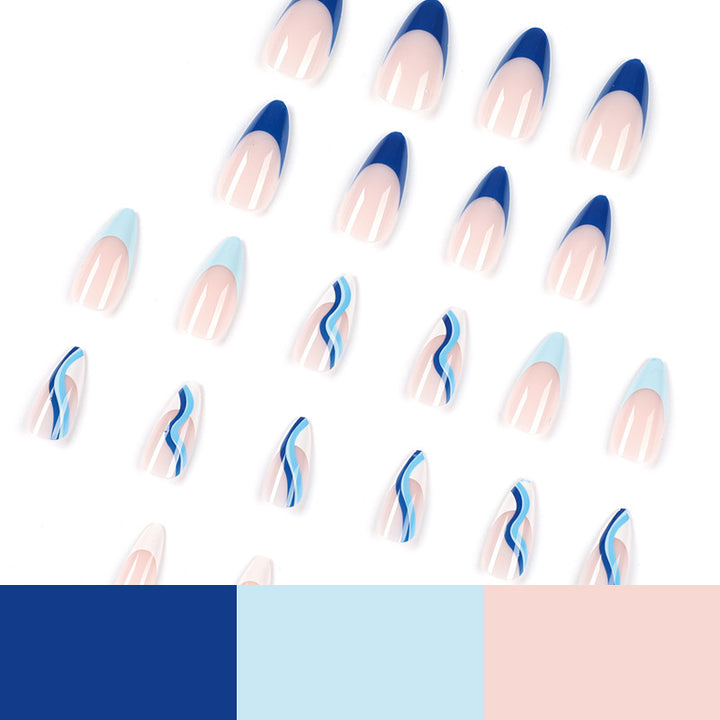 Elegante Kunstnägel mit modernem Design Karnz
