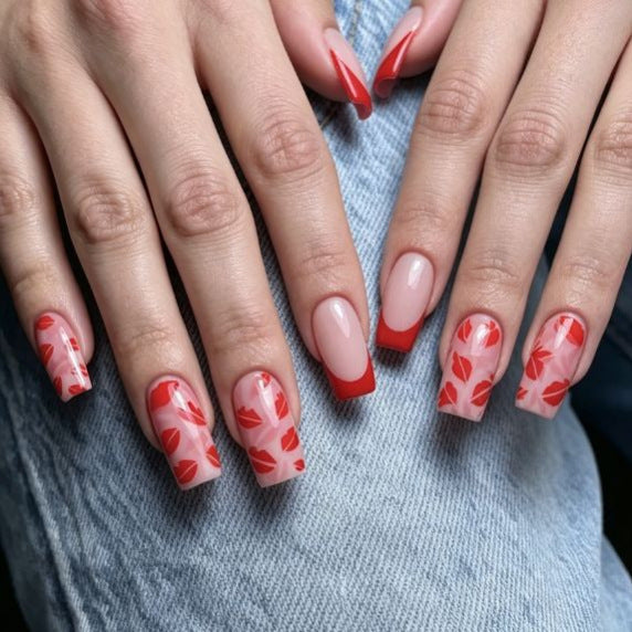 Künstlerisches Nageldesign Karnz