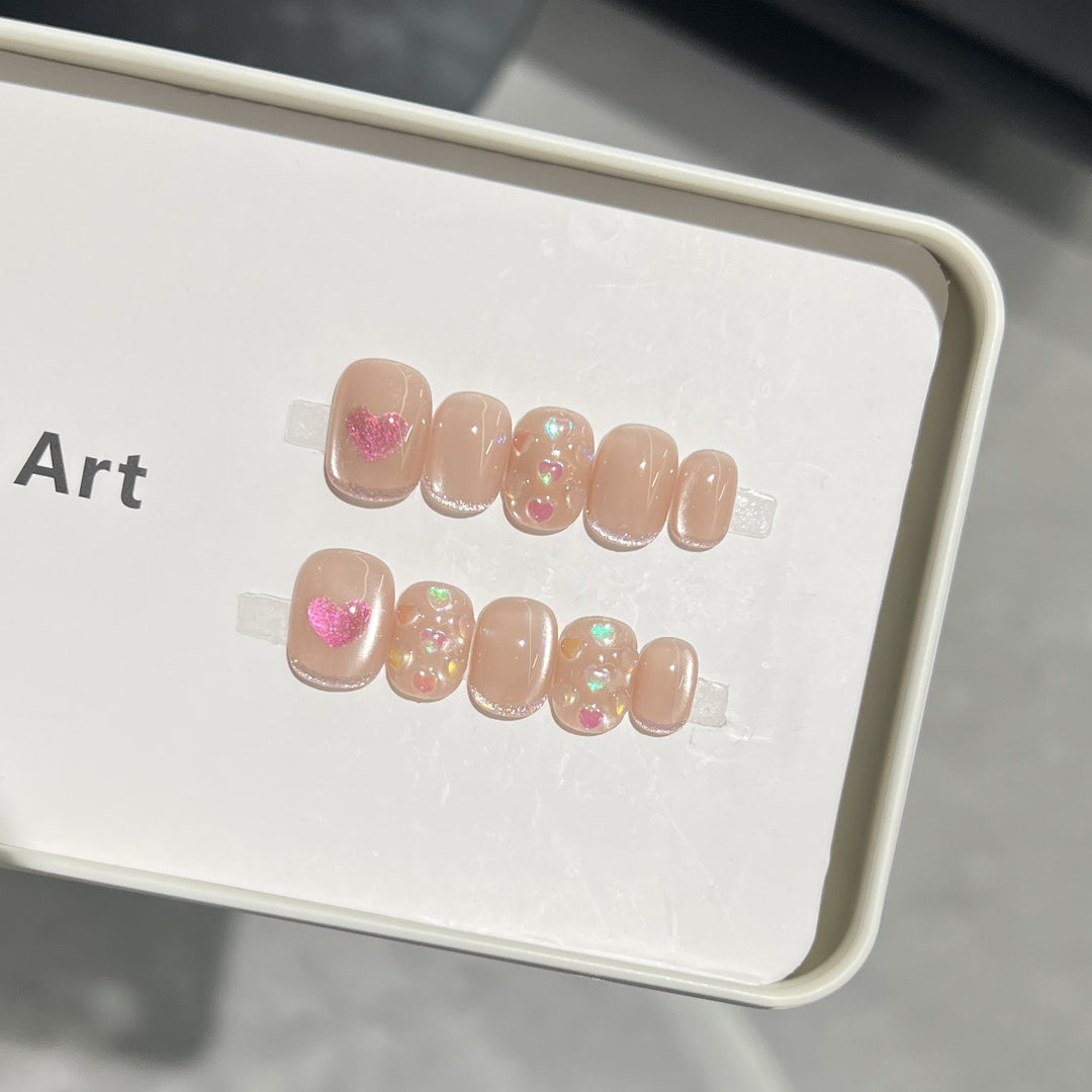 Heart-Accent Press-On Nail Set Karnz