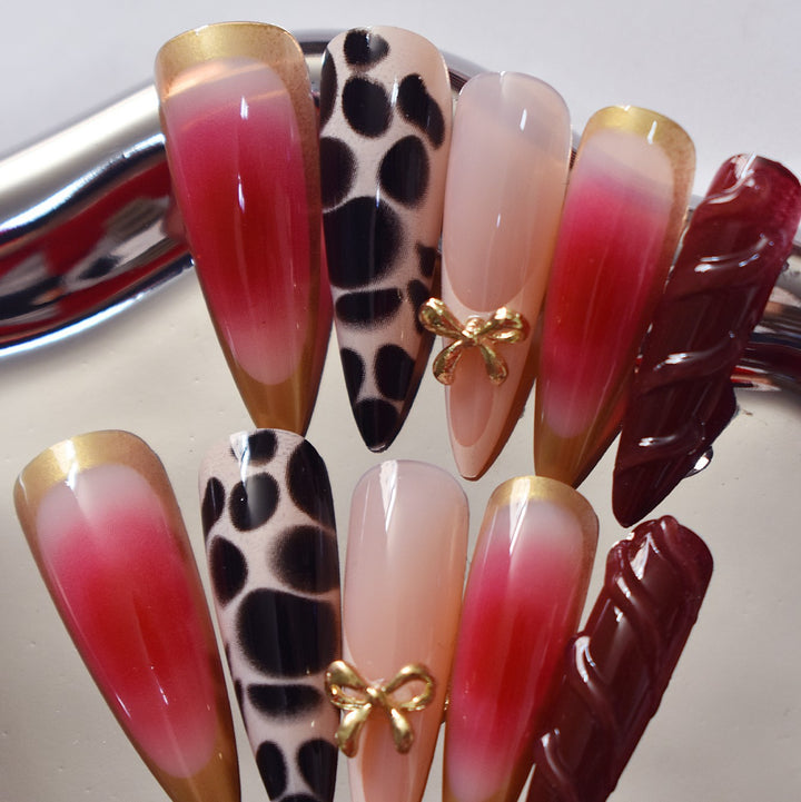 Künstlerische Nagelwickel Karnz