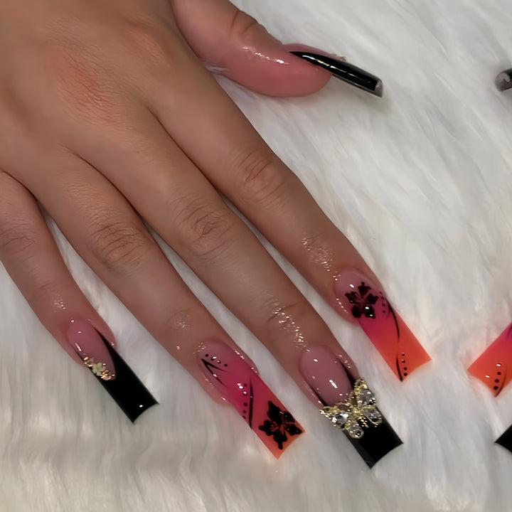 Premium 3D Floral Press-On Nagelkunst Karnz