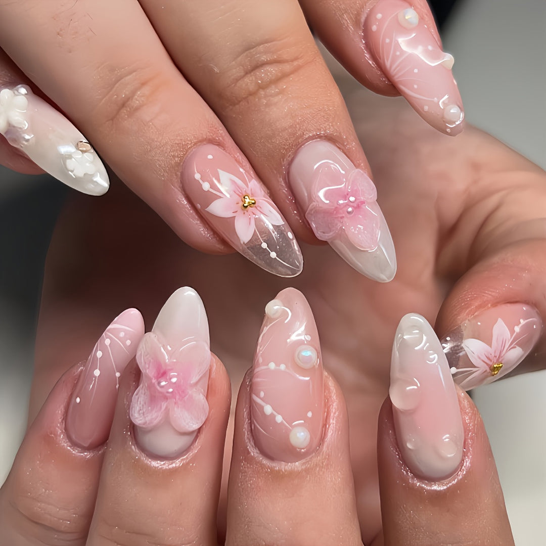 Florale Themen Press-On Nagelkunst Karnz
