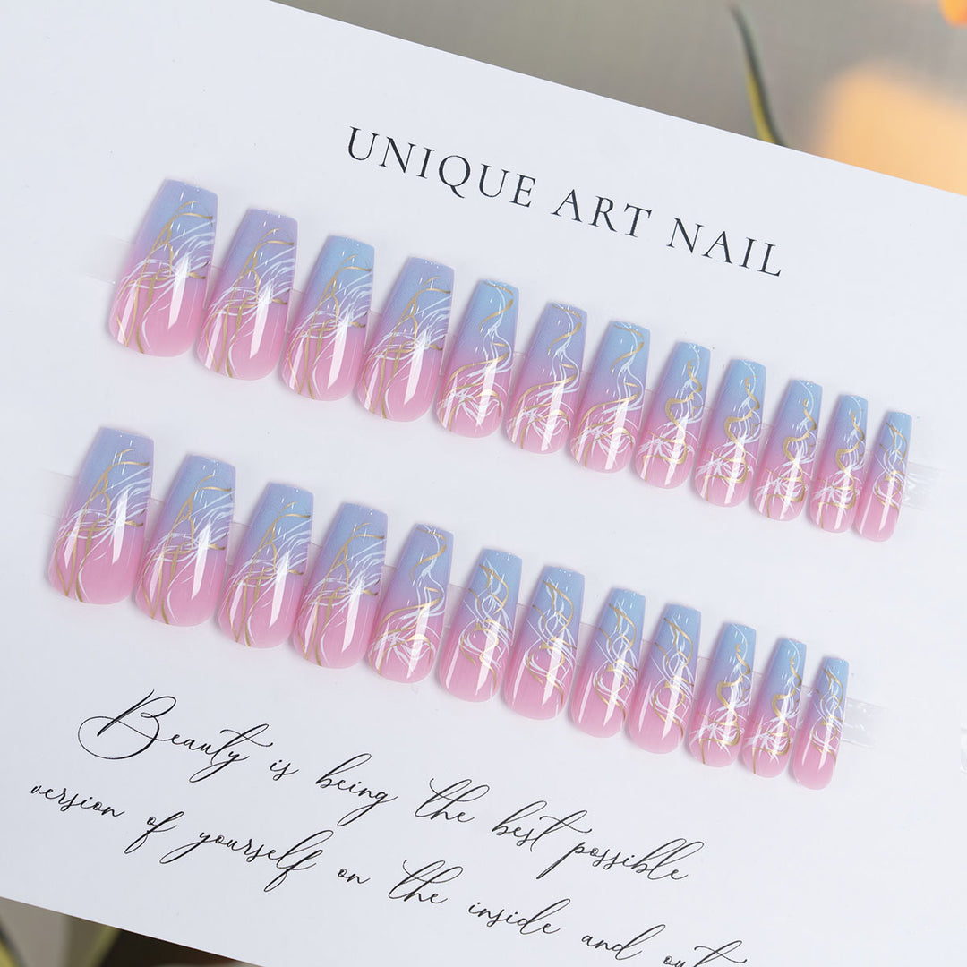 Elegantes Marmor Design Nagelkunst