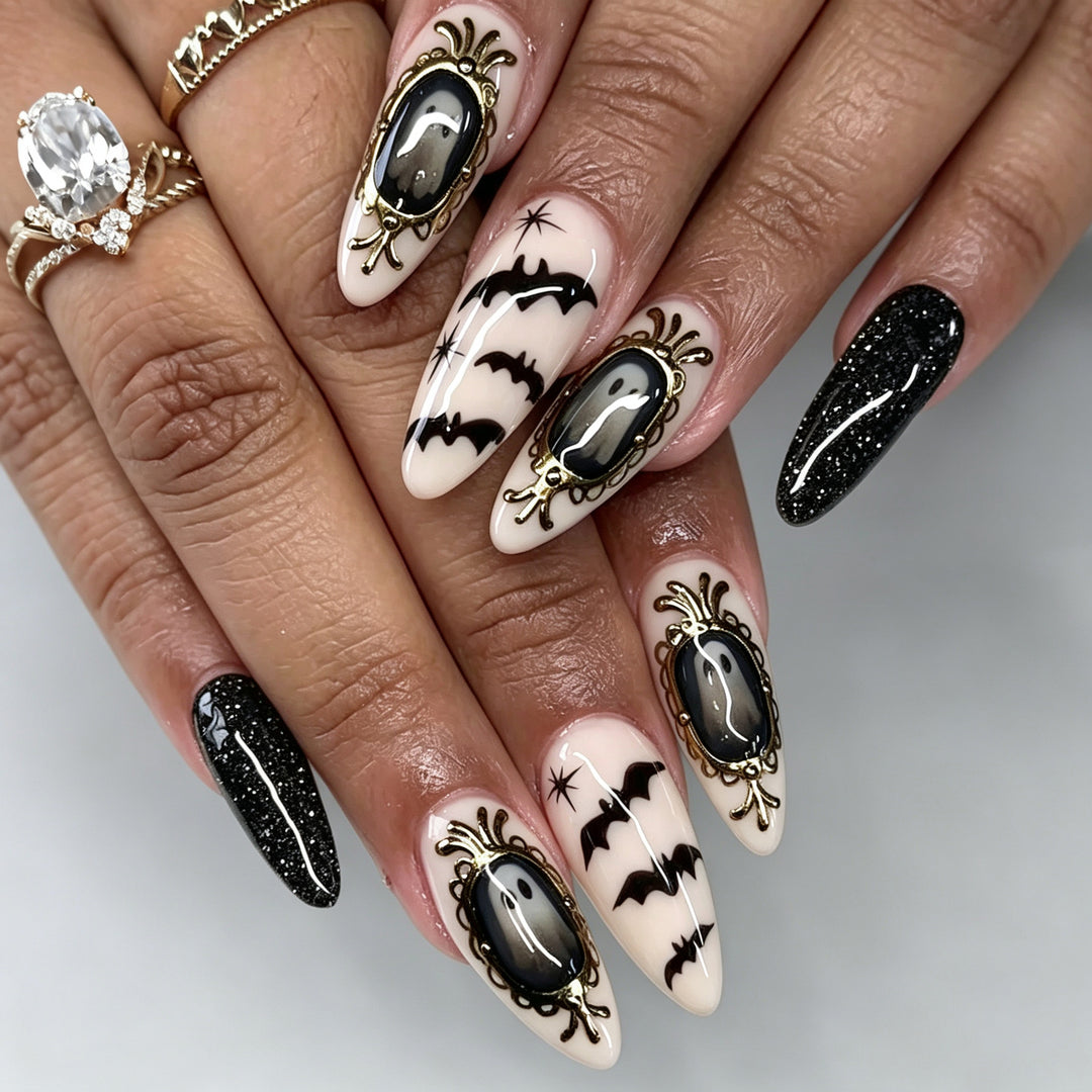 Gothic-inspirierte Nagelkunst
