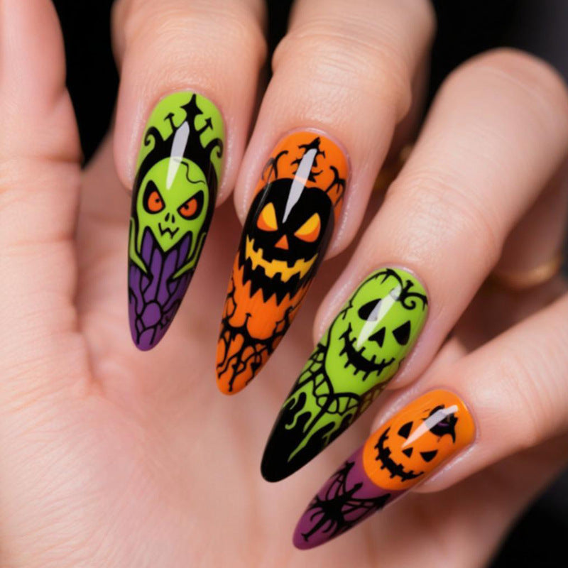 Halloween Kunstnagelset mit gruseligem Design und kreativen Motiven Karnz