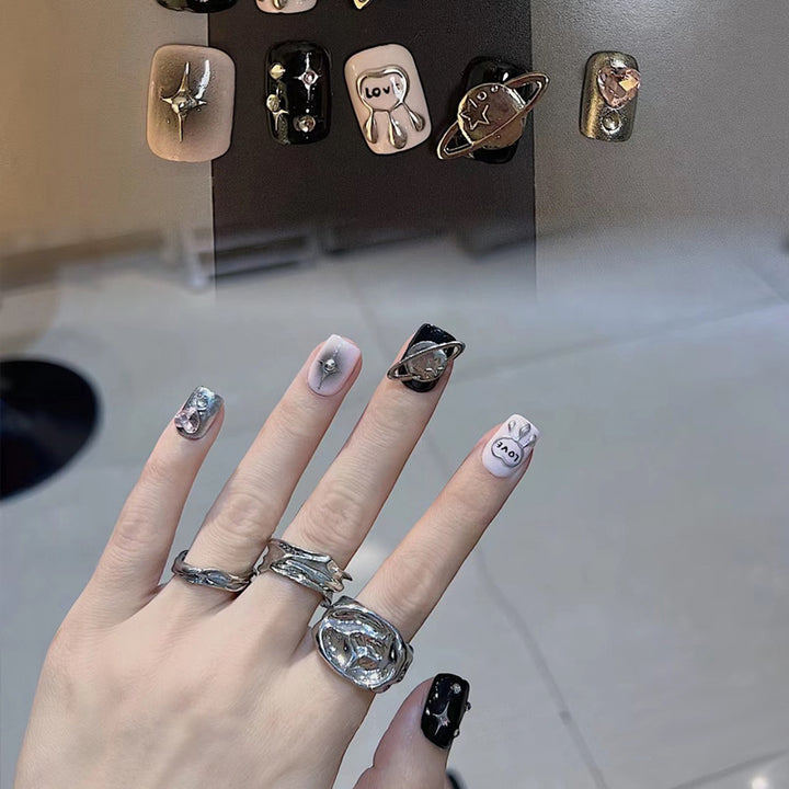 Dekoratives Press-On Nagelkunst-Set Karnz