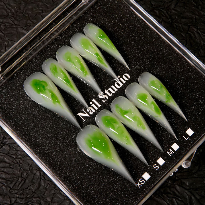 Stiletto Press-On Nagelset mit einzigartigem Marmor Design
