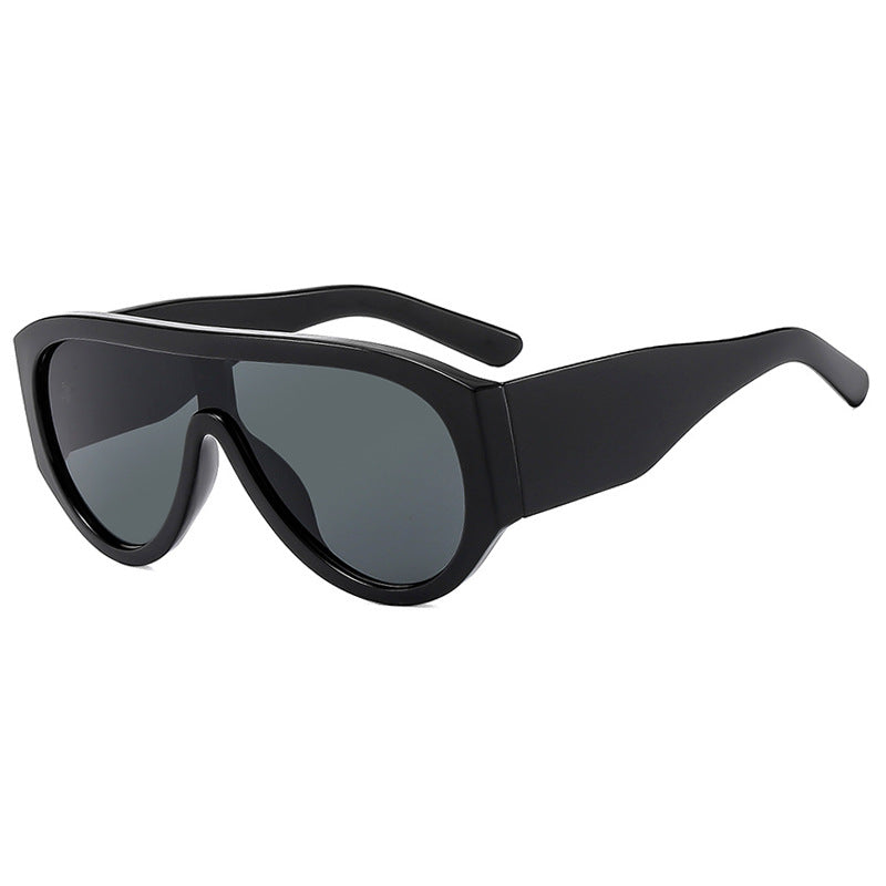 Damen modische Sichtschutz-Sonnenbrille mit breitem glamourösem Rahmen und UV-Schutz Karnz