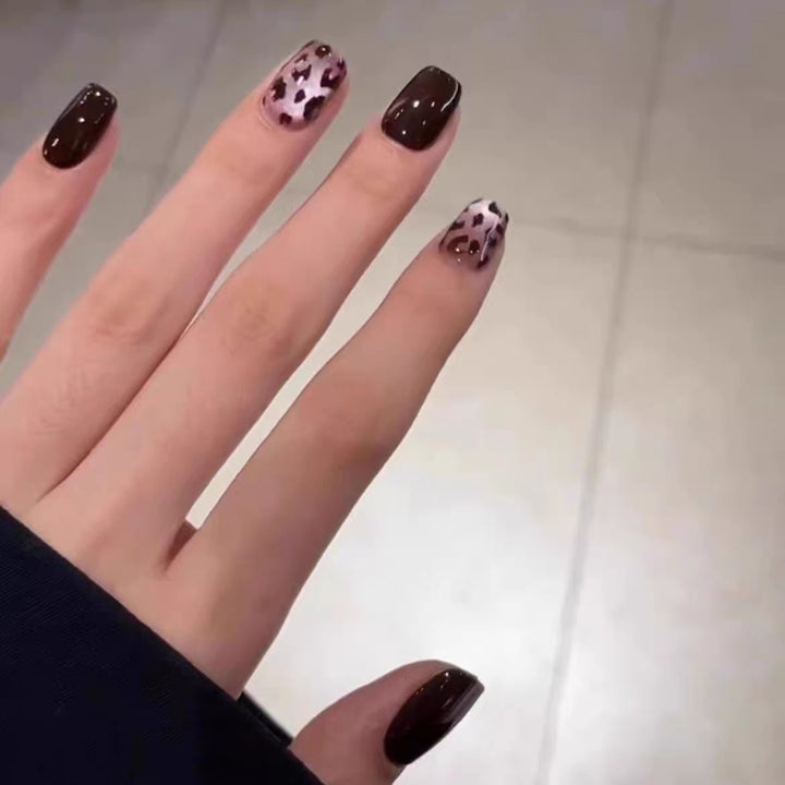 Künstlerisches Leopardenmuster Press-On Nagelset Karnz