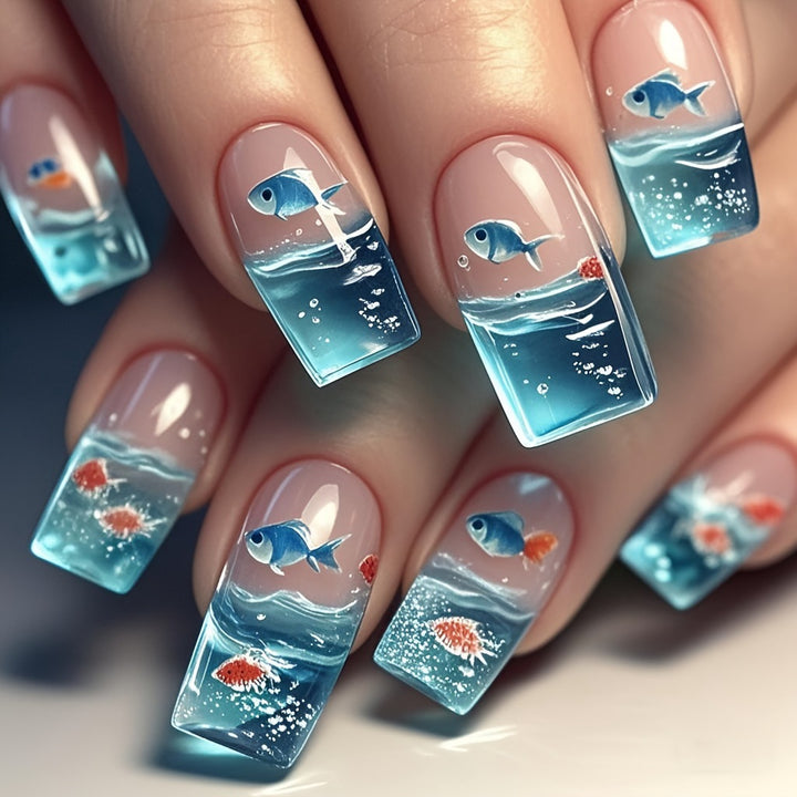 Kunstnagelset mit Maritimem Design Karnz