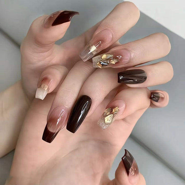 Kunstnagelset Karnz