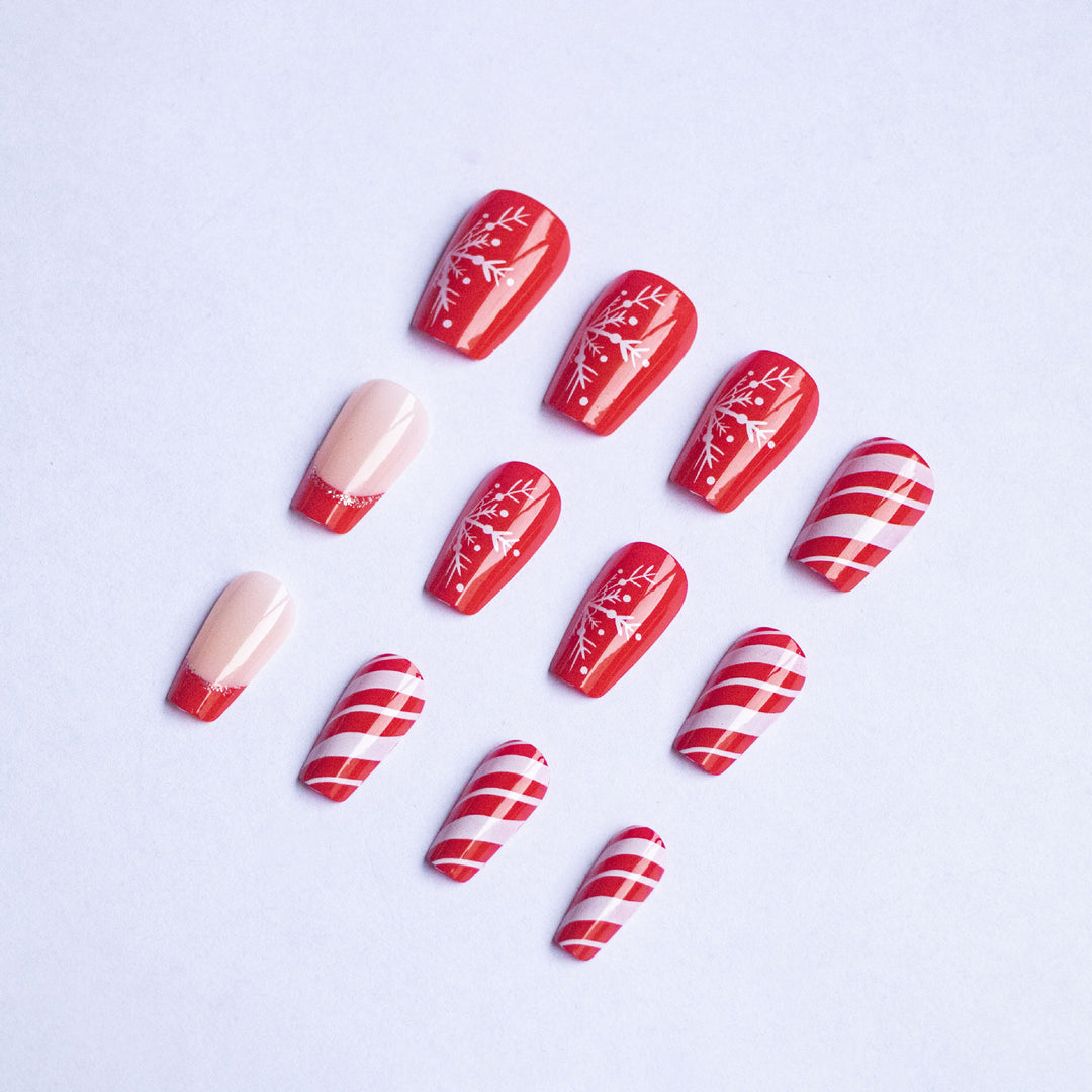 Festliche Feiertags-Nagelkunst