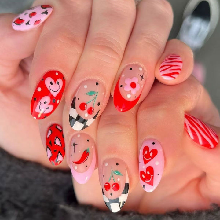 Verspieltes Nagelkunstdesign