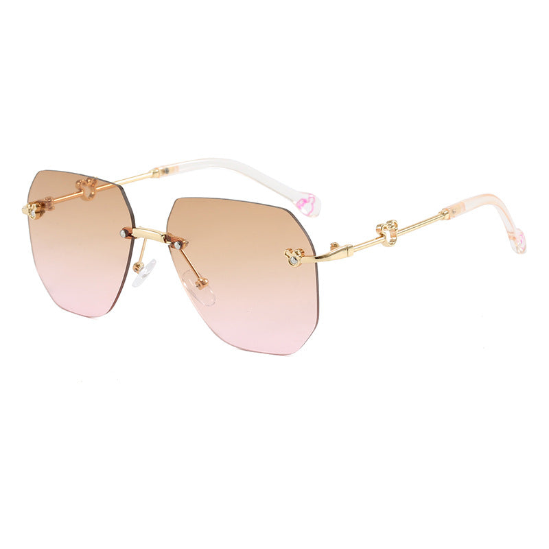 Damen stilvolle Oversized-Sonnenbrille mit facettiertem Rahmen Karnz