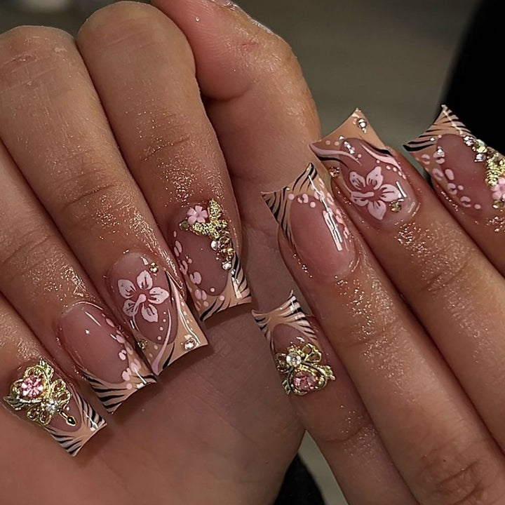Künstlerisch floral verzierten Press-On Nägel Karnz