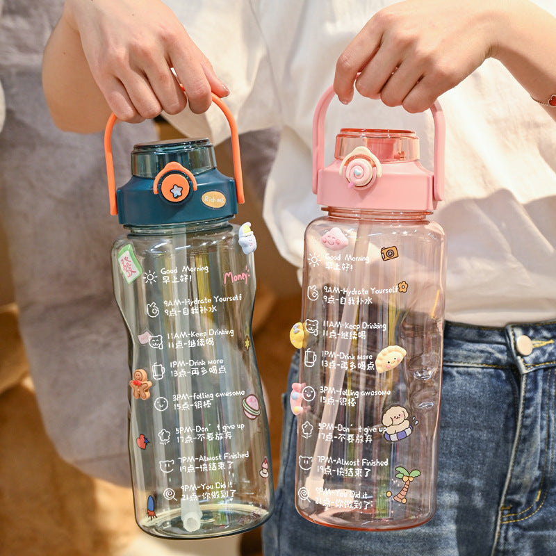 Damen Trinkflasche mit integrierter Zeitmarkierung und praktischem Tragegriff Karnz