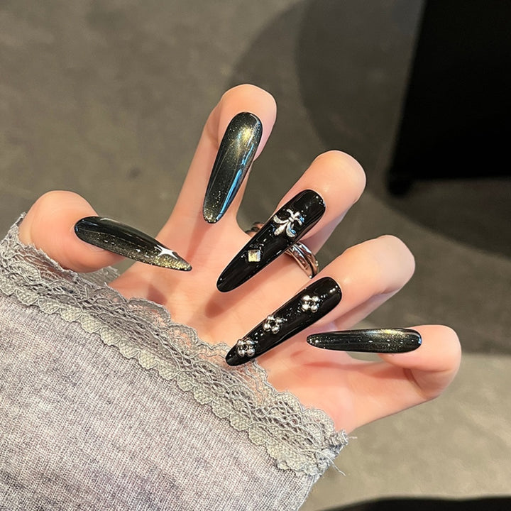 Glamouröse Dekorative Press-On Nagelkunst Karnz