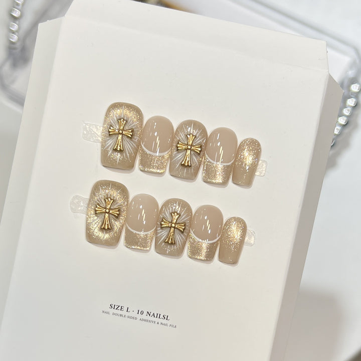 Elegantes selbstklebendes Nagelkunstset Karnz