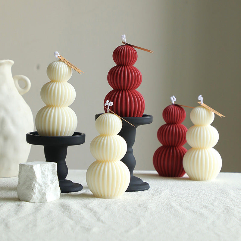 Minimalistische Skulptierte Säulenkerzenständer
