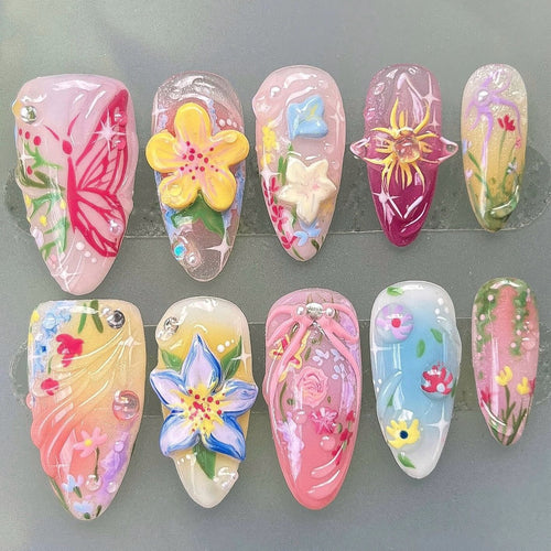 Künstlerisches Floral Press-On Nagelset