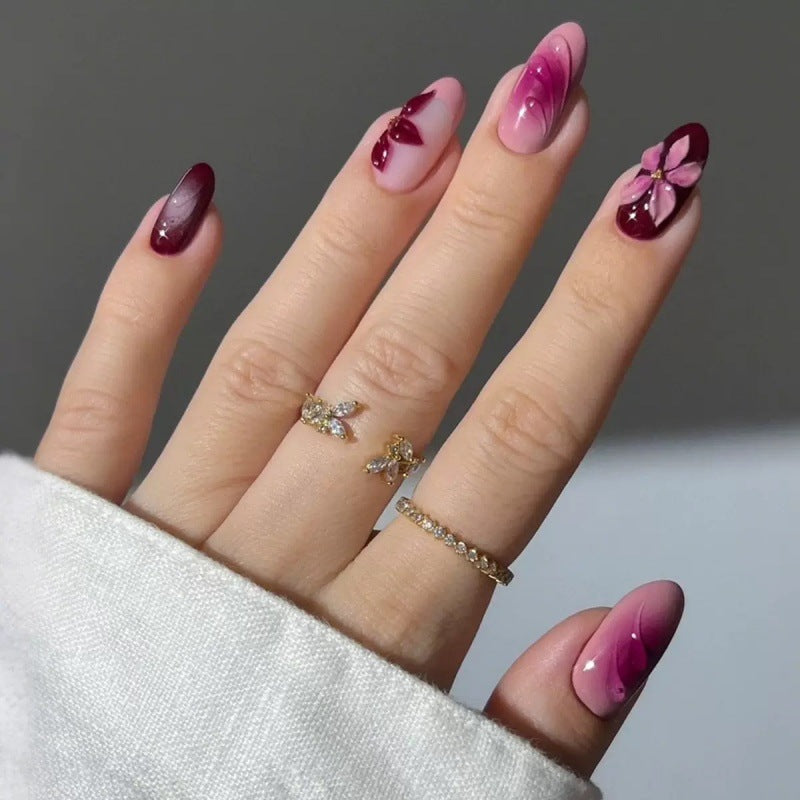 Kunstnagel Set mit dekorativem Nageldesign Karnz