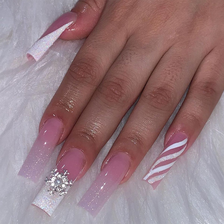 Dekoratives Press-On-Nagelkunst-Set mit elegantem Blumen- und Glitzermuster Karnz