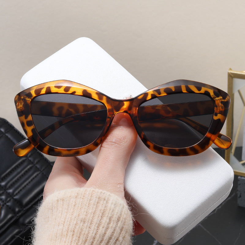 Damen Cat-Eye Sonnenbrille mit stylischem Leopardenmuster Karnz