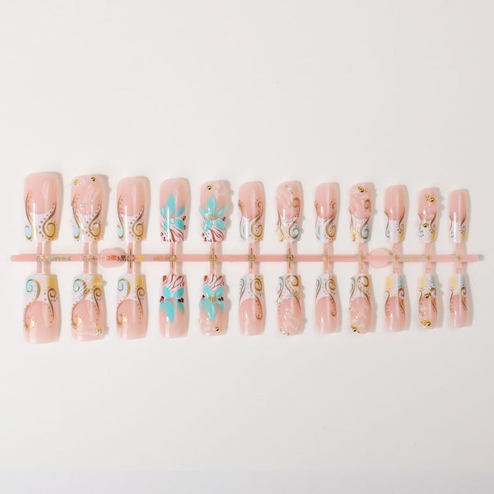 Dekorative Press-On Nail Art Tipps Karnz