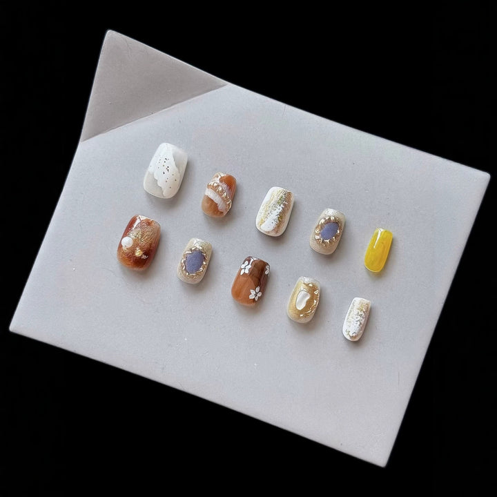 Künstlerisches dekoratives Press-On-Nagelset