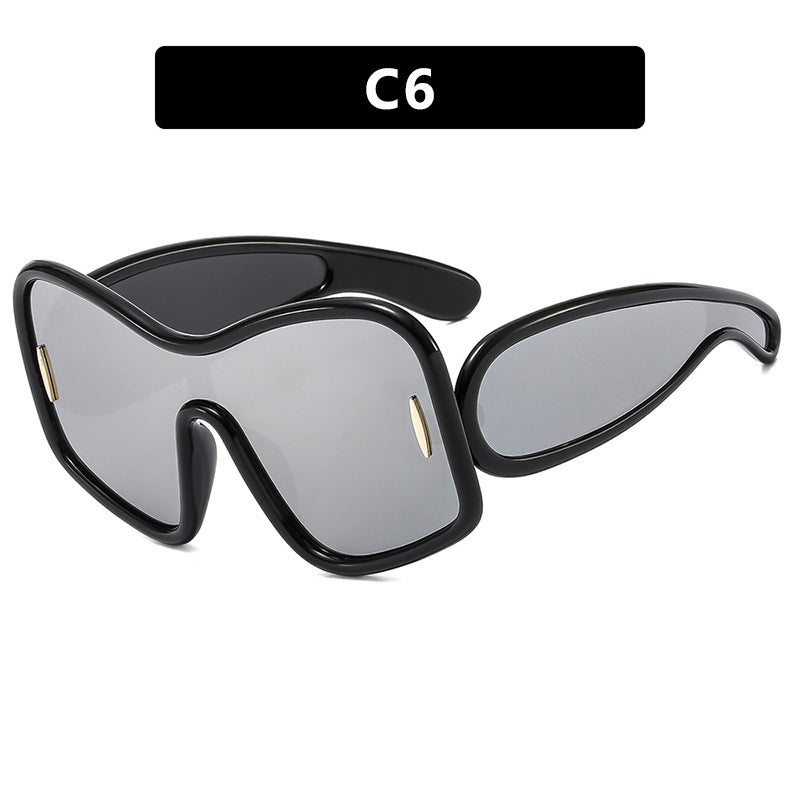 Damen futuristische Sonnenbrille mit extrabreitem Design und schützendem UV-Filter Karnz