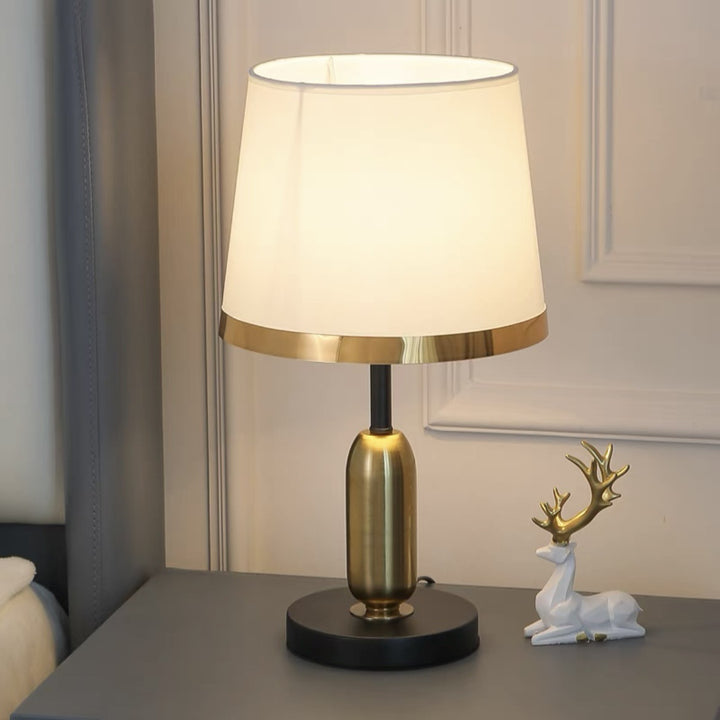 Dekorative Gold Akzent Tischlampe