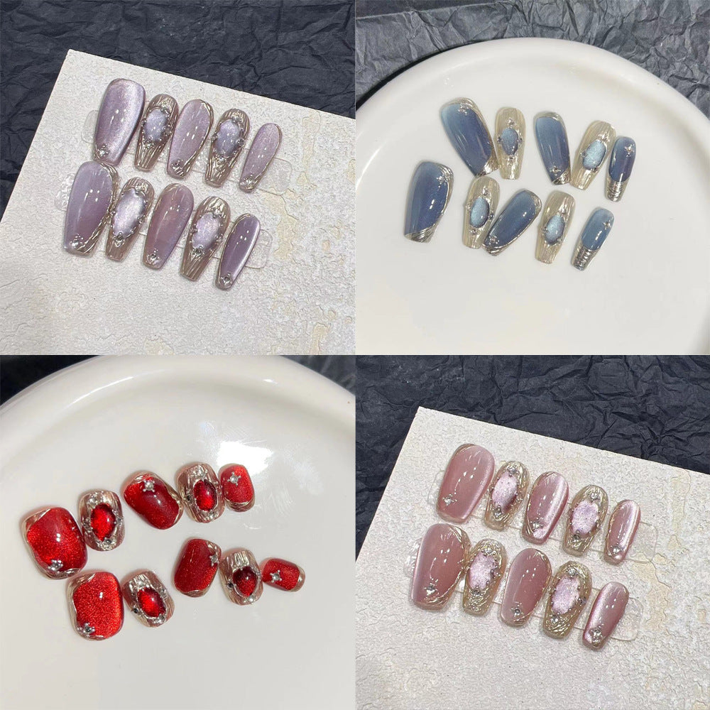 Elegantes Press-On Nail Set mit künstlerischem Metallic-Design Karnz