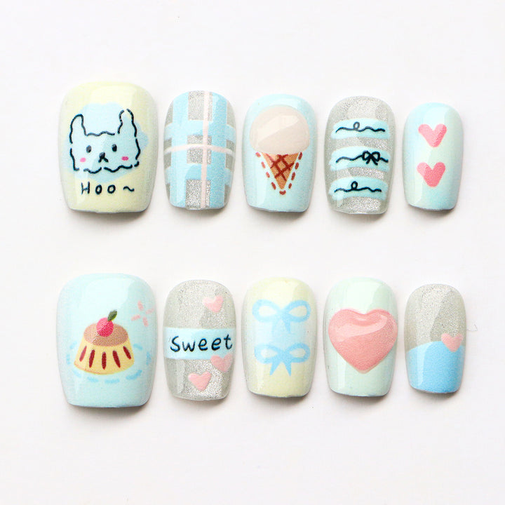 Verspieltes, vom Cartoon inspiriertes Press-On-Nagelset