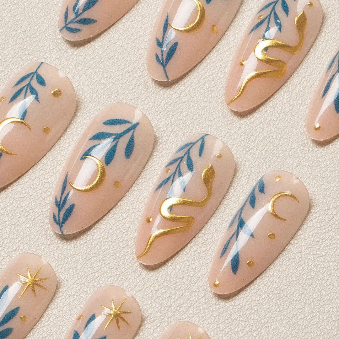Künstlerische Blatt- und Stern-Nagelkunst