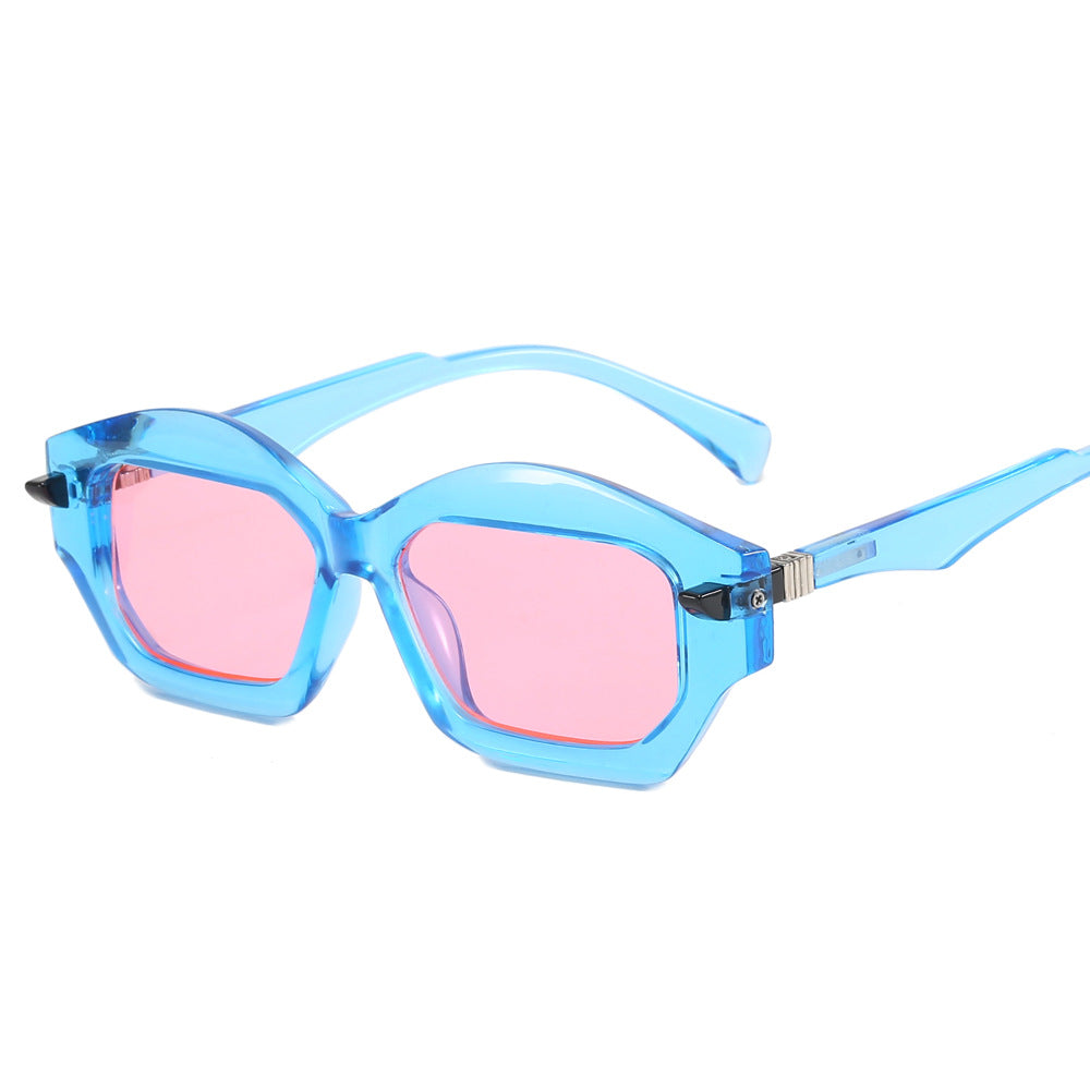Damen Modernistische Sonnenbrille mit auffälligem Rahmen Karnz