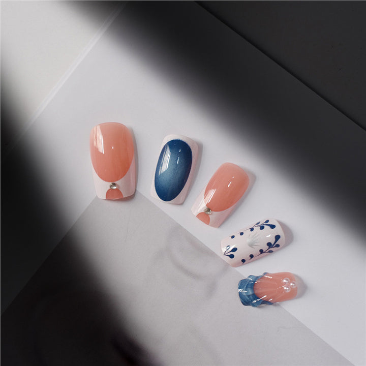 Künstlerisches dekoratives Press-On-Nagelset Karnz
