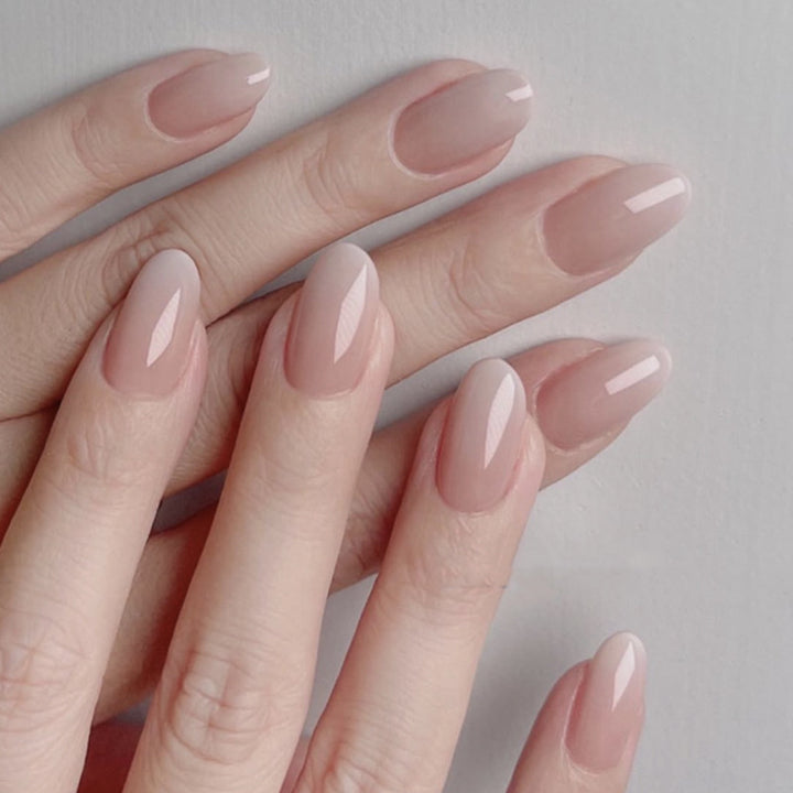Elegante und stilvolle Acryl-Nägel Karnz