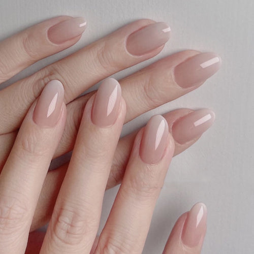 Elegante und stilvolle Acryl-Nägel Karnz