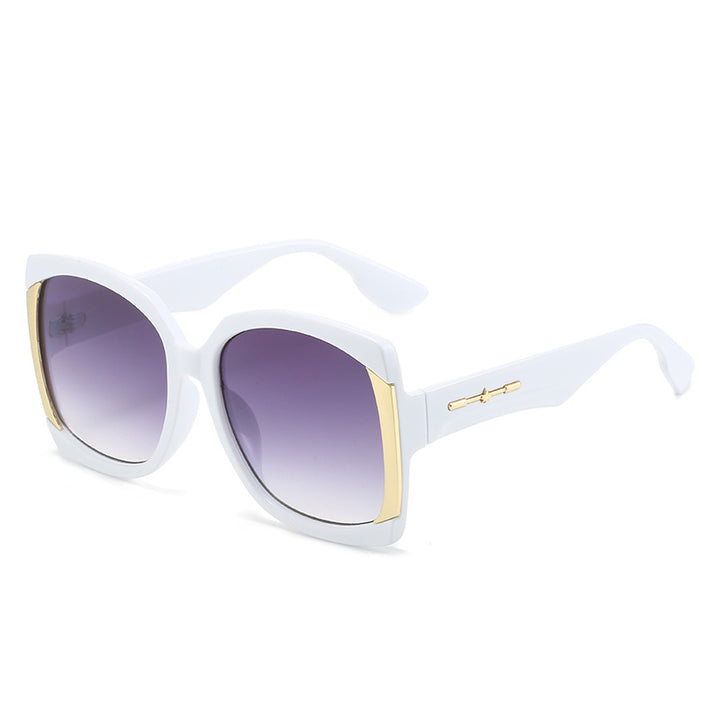 Übergroße Schildpatt-Sonnenbrille mit goldenen Akzenten Karnz