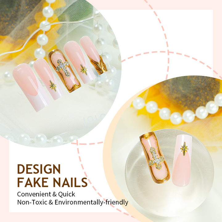 Kunstnagelset mit romantischen Blüten- und Glitzerakzenten Karnz