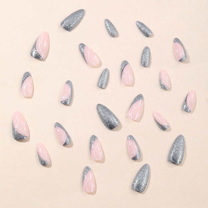 Stylische Stiletto Nagelkunstverlängerungen Karnz