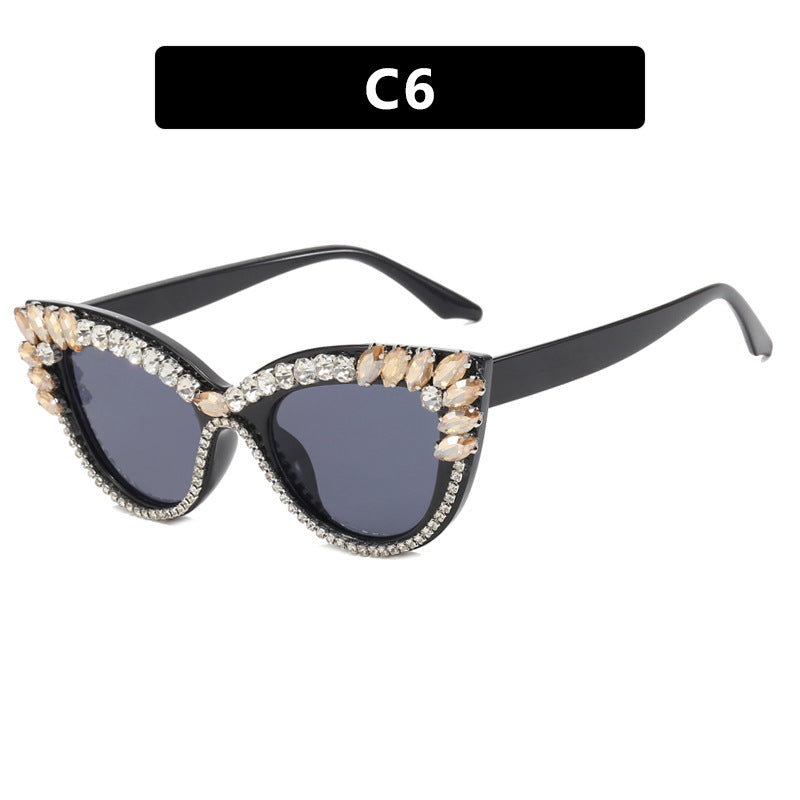 Damen extravagante Cat-Eye Sonnenbrille mit funkelndem Strassbesatz Karnz