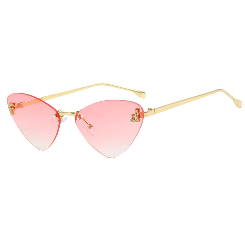 Damen extravagante Cat-Eye Sonnenbrille mit funkelnden Details Karnz